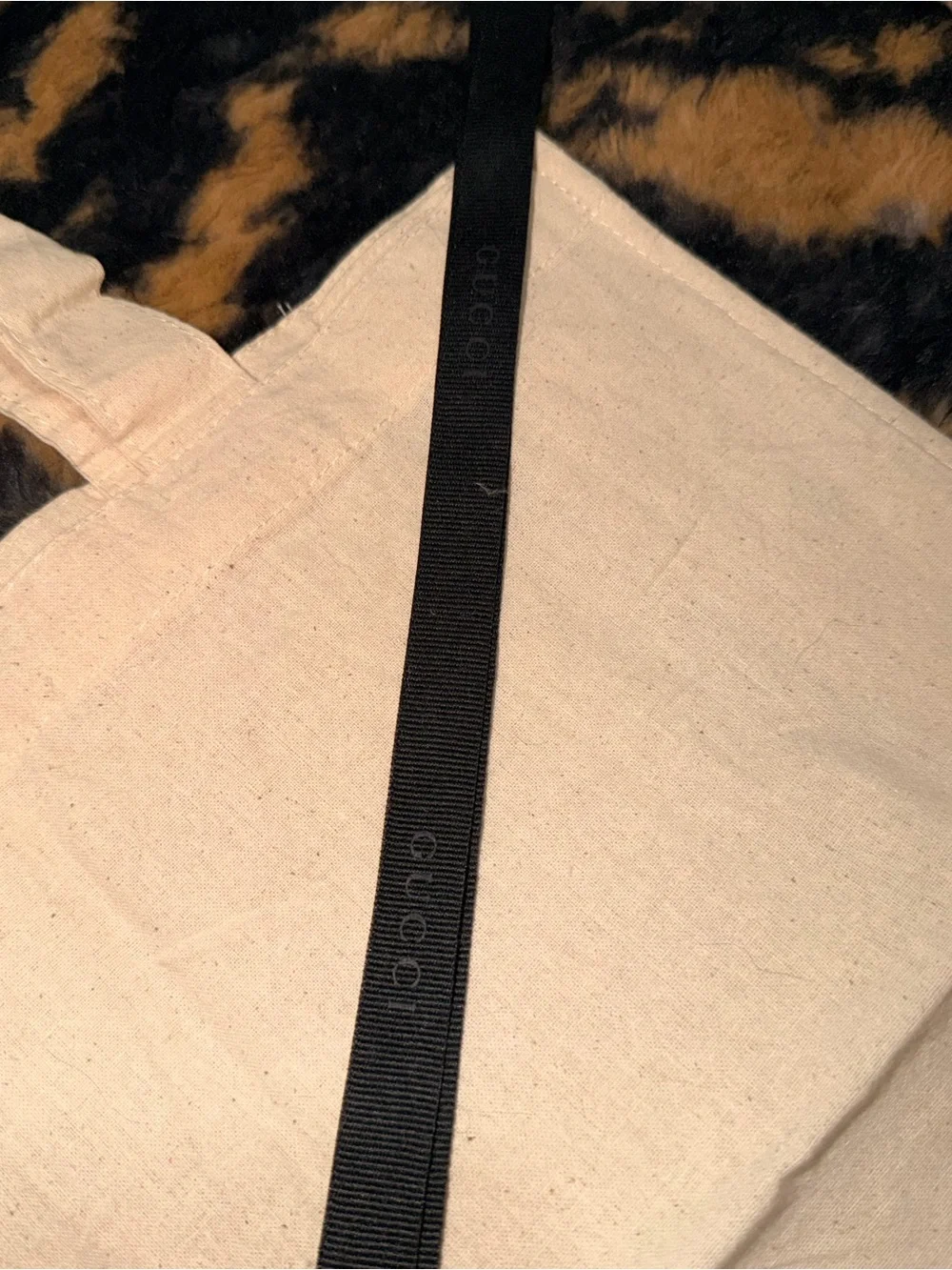 Gucci Beige Canvas Tote with Gucci sneaker Dust Bags and Cards